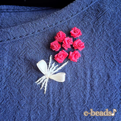 【 リボン刺繍 ブラウス 】 リボン刺繍 の ブラウス フリル ロング丈 ネイビー  ホワイト 花束 春物 スプリング 3枚目の画像