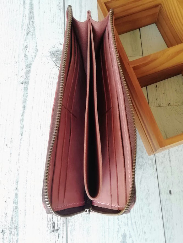 本革 L字ファスナー長財布（クロコ型押しピンク） レザーウォレット　スリム 4枚目の画像