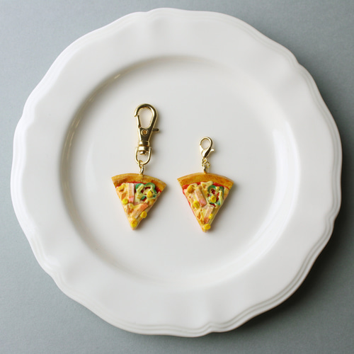 こだわりの ピザ （ ピアス/イヤリング/チャーム/キーホルダー