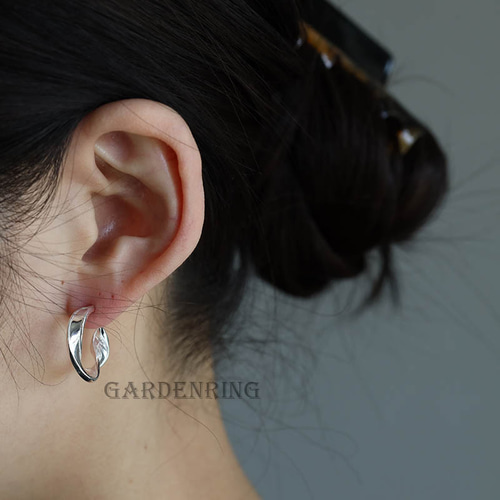 ねじりピアス シルバー925 フープピアス スタッドピアス 両耳用