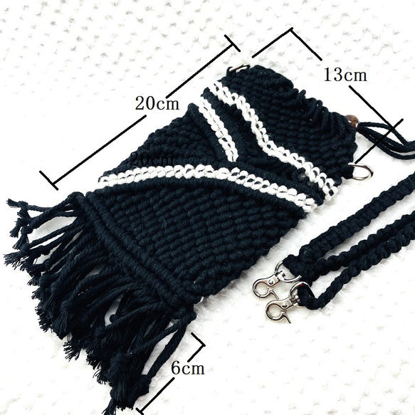 マクラメ編み白黒ショルダー・ポシェット（携帯・小物入れ） 2枚目の画像