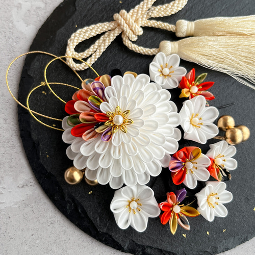 和装美を引き立てる 成人式 七五三 結婚式 髪飾り【レトロフラワー赤