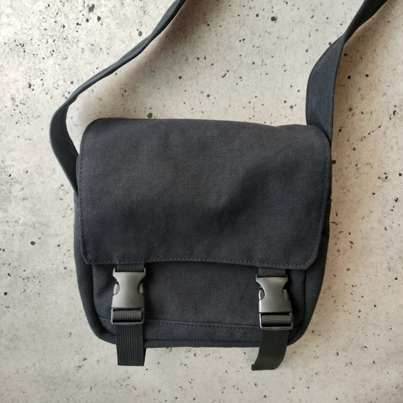 mini messenger クロ 3枚目の画像