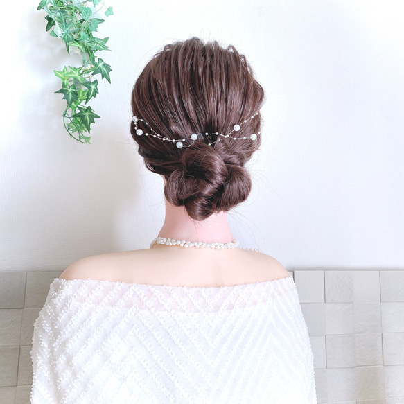 パール バックカチューシャ ブライダル ヘッドドレス / 結婚式 ヘアアクセサリー 2枚目の画像