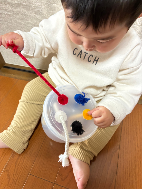 モンテッソーリ知育】0歳から夢中｜引っ張るおもちゃ｜指先あそび