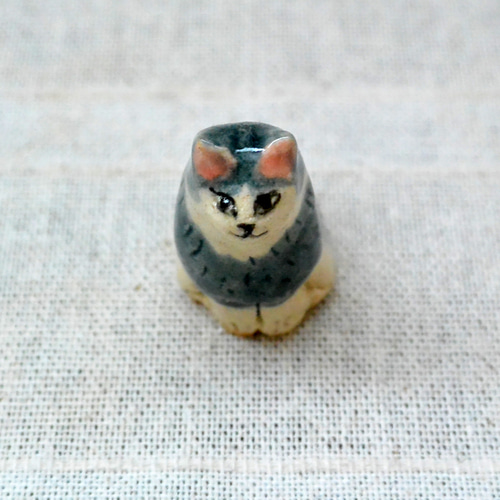 ハンドメイド お座りネコちゃんの飾りオーダー受付ページ