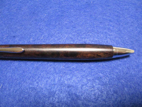 アフリカンブラックウッドバール　瘤杢　オイル仕上げ　木軸ボールペン(シャープペンシル　　 5枚目の画像