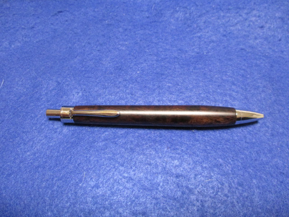 アフリカンブラックウッドバール　瘤杢　オイル仕上げ　木軸ボールペン(シャープペンシル　　 1枚目の画像