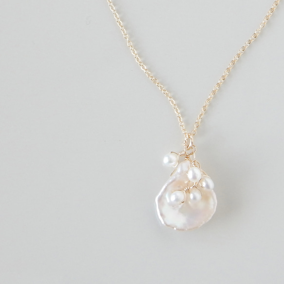 淡水パール　シャワーネックレス(14連の束) 小花と花びら〗淡水パールネックレス（ホワイト）14kgf【1437