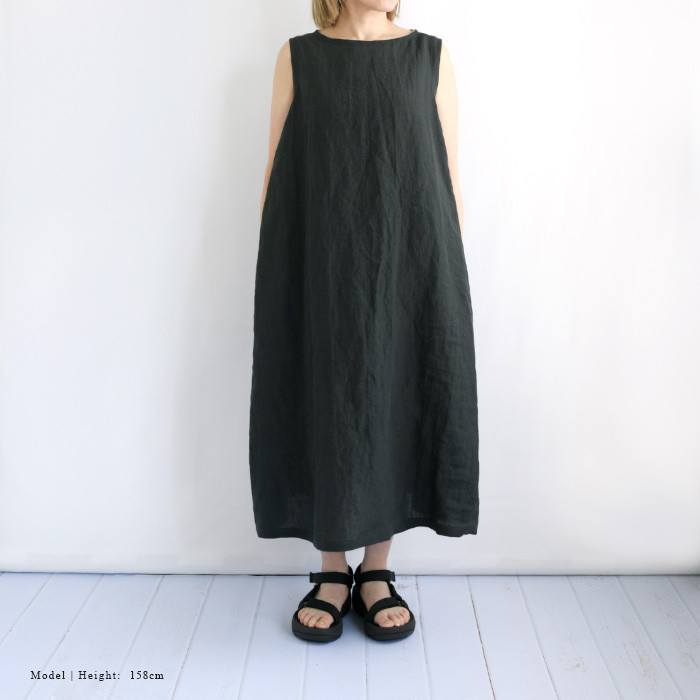 ベルギーリネン サイドタック ノースリーブ ロング ワンピース（リバティバイヤス使い）＜CARLOTTA-BLK＞ 25,300円