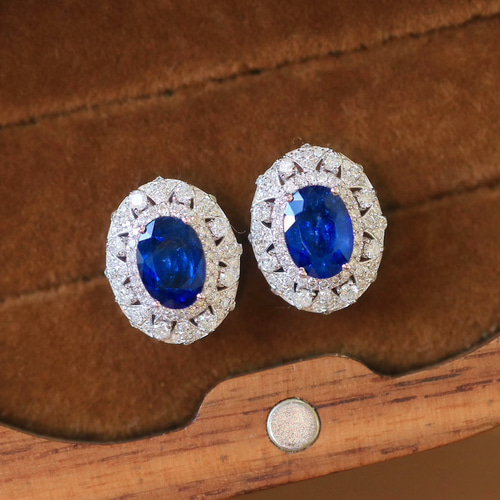 天然ダイヤモンド付きサファイアピアスk18 ピアス（スタッド・一粒