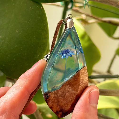 青紫の空玉レジン レジンネックレス レジンアクセサリー（S105