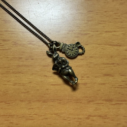 whiterabbit and pocketwatch antiquegoldcolor necklace 1枚目の画像