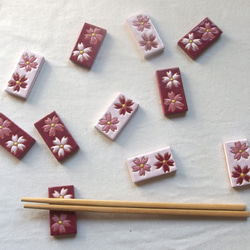 桜の箸置き　色鮮やかなスペインタイル　桜の花♪　春を感じさせるデザイン 2枚目の画像