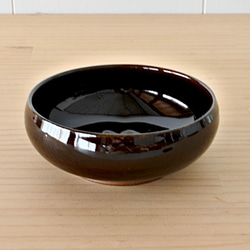 丸小鉢（茶）うさぎ水玉【在庫有】 6枚目の画像