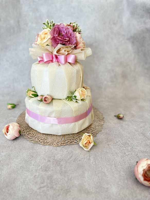 ダイパーケーキ　ピンクオムツケーキ　ブーケ付きおむつケーキ　出産祝い 4枚目の画像