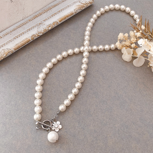 白 桜 と 国産貝パール の ネックレス ピアス フォーマルアクセサリー 