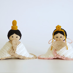 【yuj - süß line】ちいさな編みぐるみのお雛様　ひな人形　ひな祭り　桃の節句　季節の飾りもの 1枚目の画像