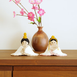 【yuj - süß line】ちいさな編みぐるみのお雛様　ひな人形　ひな祭り　桃の節句　季節の飾りもの 7枚目の画像