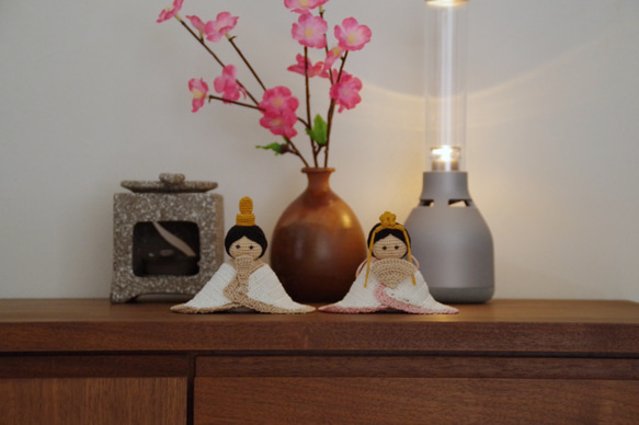 【yuj - süß line】ちいさな編みぐるみのお雛様　ひな人形　ひな祭り　桃の節句　季節の飾りもの 9枚目の画像