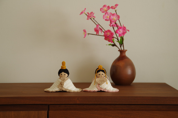 【yuj - süß line】ちいさな編みぐるみのお雛様　ひな人形　ひな祭り　桃の節句　季節の飾りもの 10枚目の画像