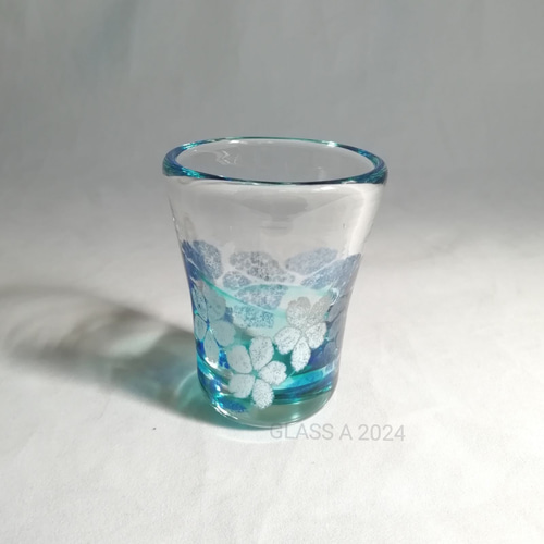 青い揺らぎ 桜 冷酒グラス 猪口 おちょこ・ぐい呑み・徳利 Glass A