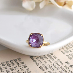 紫色點燃 | 門丸方形切割高品質水晶戒指 | 優雅的紫色 Kiwa 水晶 第3張的照片
