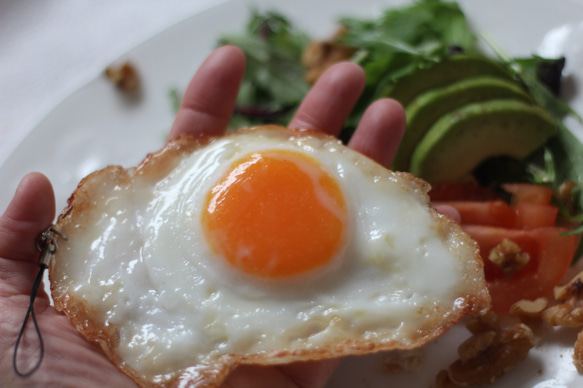 大きな目玉焼きのストラップ 7枚目の画像