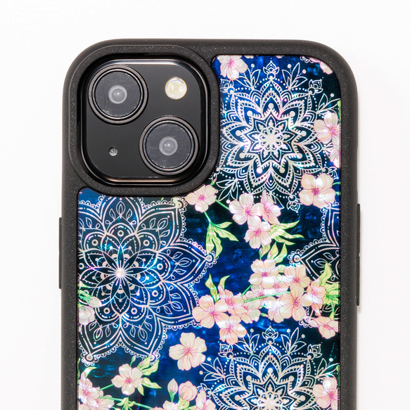 相容於 iPhone 17 ☆ 天然貝殼珍珠母貝鑲嵌藝術 [相容於 iPhone/Galaxy] 夜櫻 | 高品質手機殼 Mag 第4張的照片