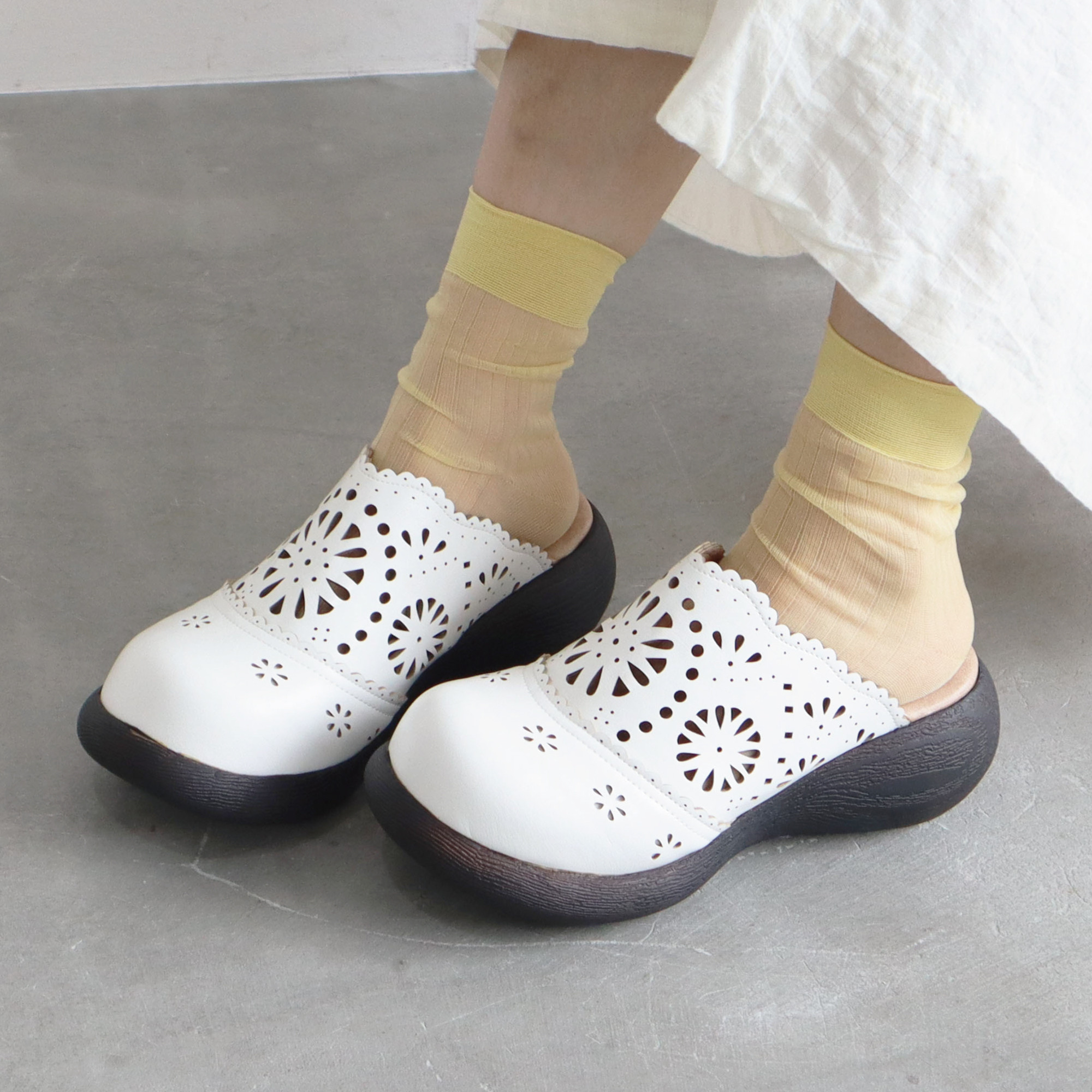 カットワークサボ | 厚底 甲高 幅広 サボサンダル レディース Nuts world 72125 4,884円