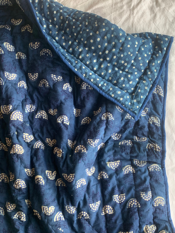 良質インド綿 藍染 ブロックプリント ベビーキルト 8枚目の画像