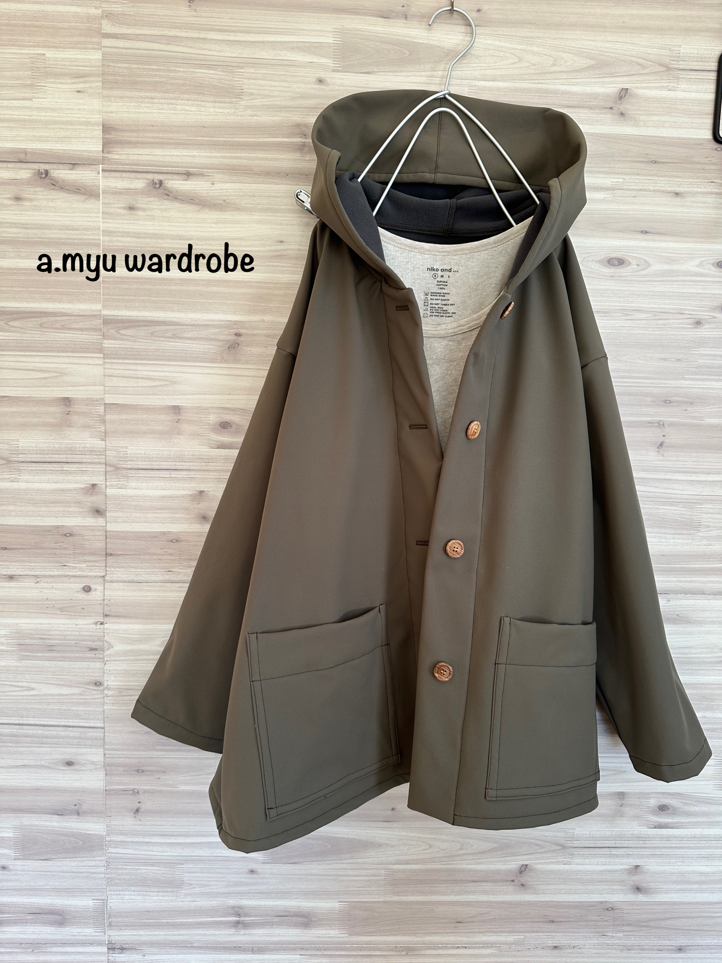 a.myu ソフトシェル素材カーキオーバーサイズコート