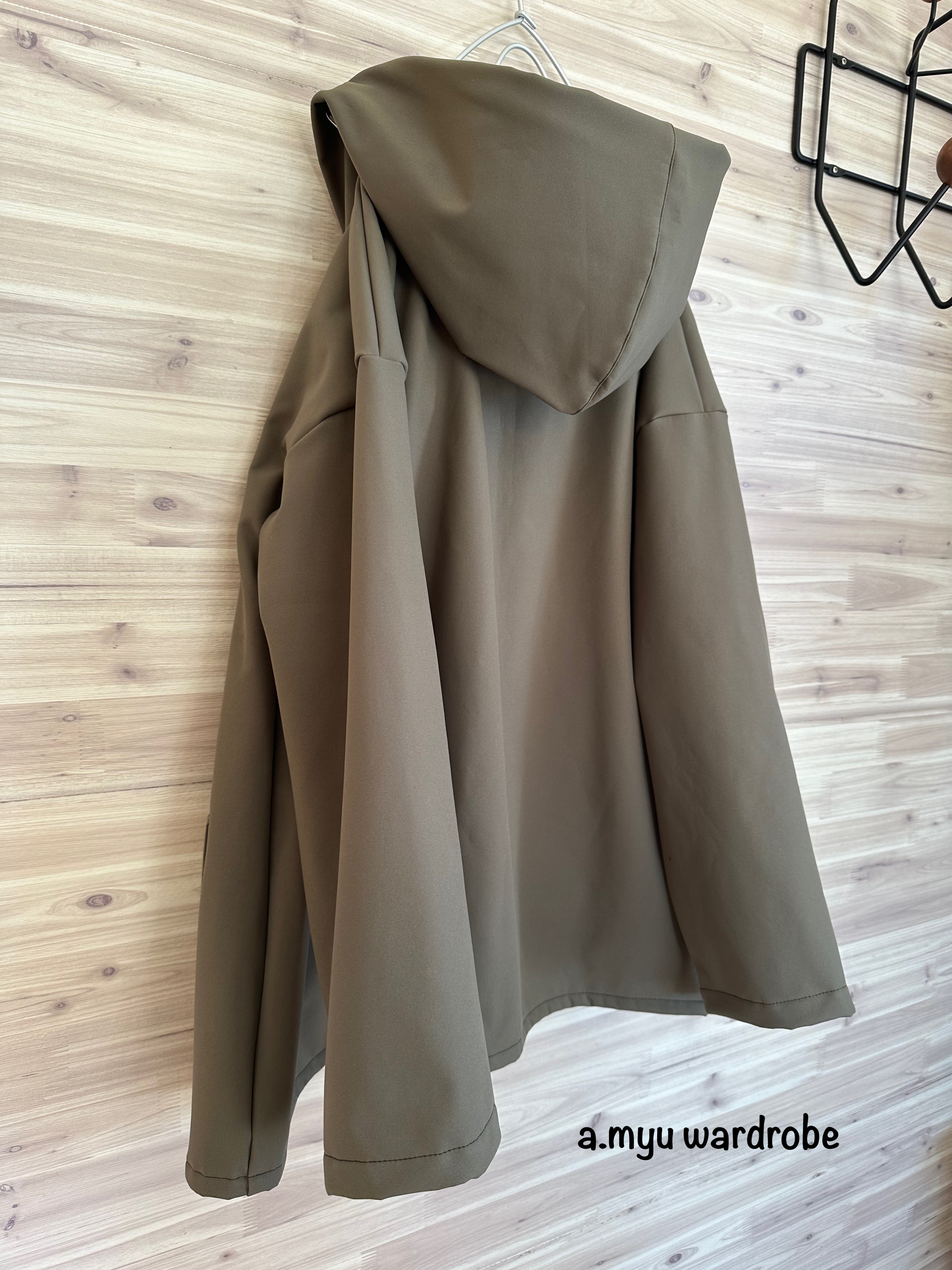 a.myu ソフトシェル素材カーキオーバーサイズコート