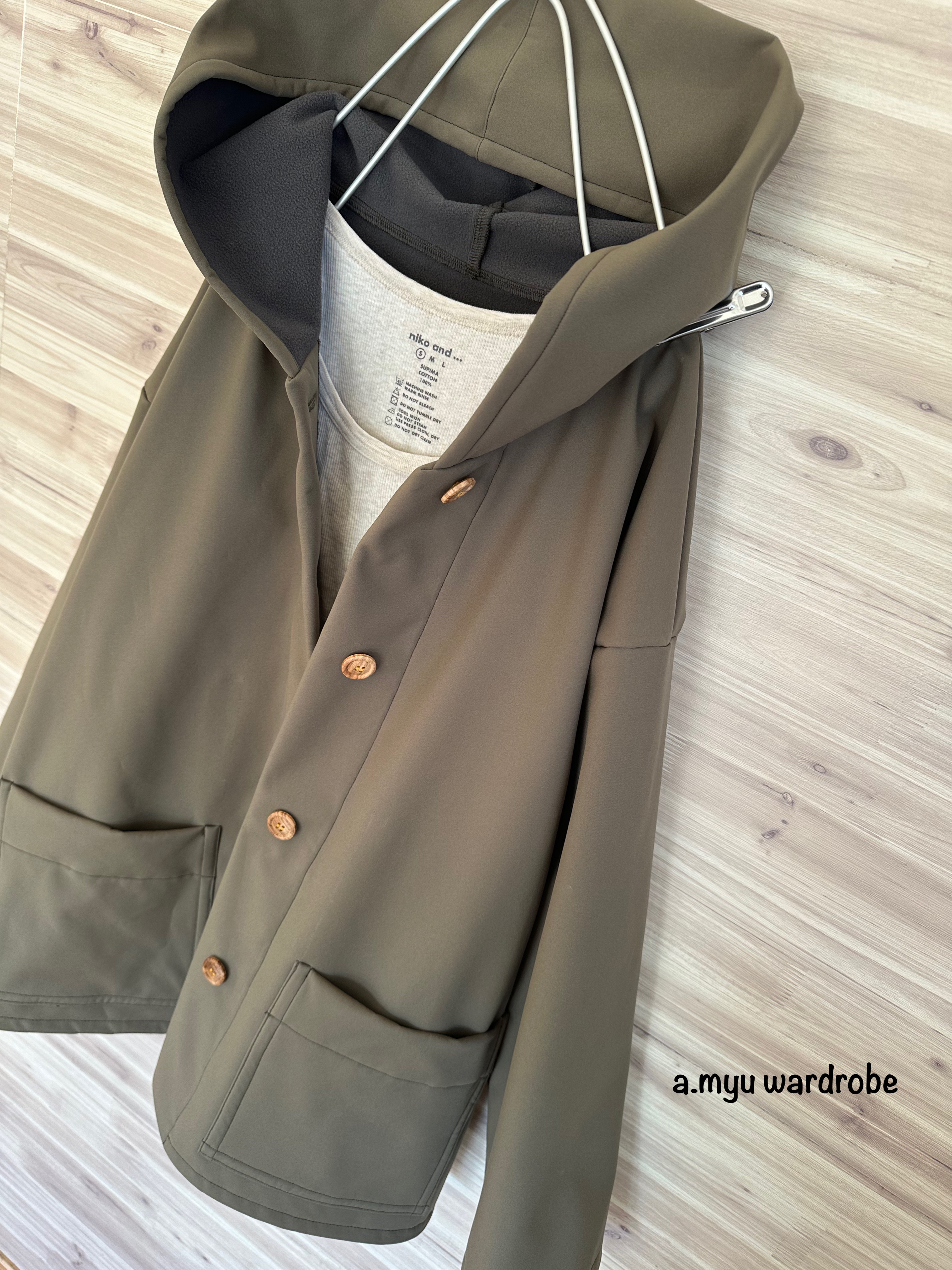 a.myu ソフトシェル素材カーキオーバーサイズコート