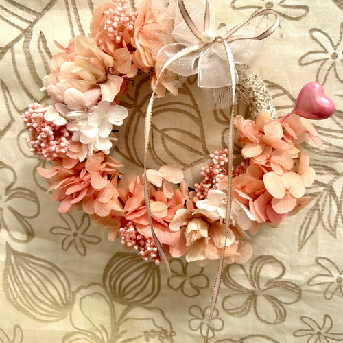 商品名【春瑠】ゆきこ♥ストロベリーとベリーのフラワーリース 春リース 459» ♥️sale♥️春リース*雛祭り*ピンク色*プリザーブド