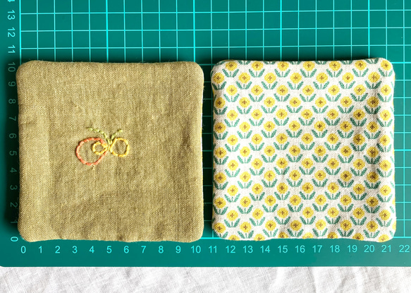 ちょう୨୧りぼん しかく コースター　リネン 刺し子 刺繍 sashicoaster ❉ 黄緑橙 5枚目の画像