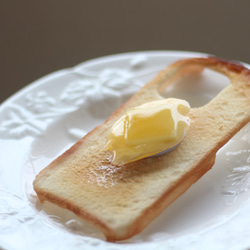 【受注生産／1カ月待ち】妖精のバターグリップ付きトーストスマホケース 7枚目の画像
