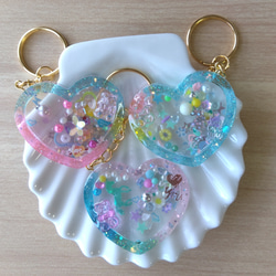 シャカシャカキーホルダー ハート ゆめかわ シェイカー【番号