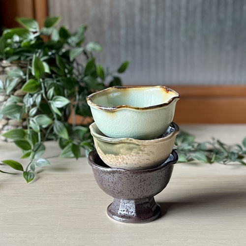 おしゃれ高台小鉢 和モダン お椀・ボウル・鉢 bakuzangama 通販