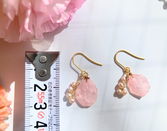本物の桜のピアス　〜ピンク淡水パール〜 3枚目の画像