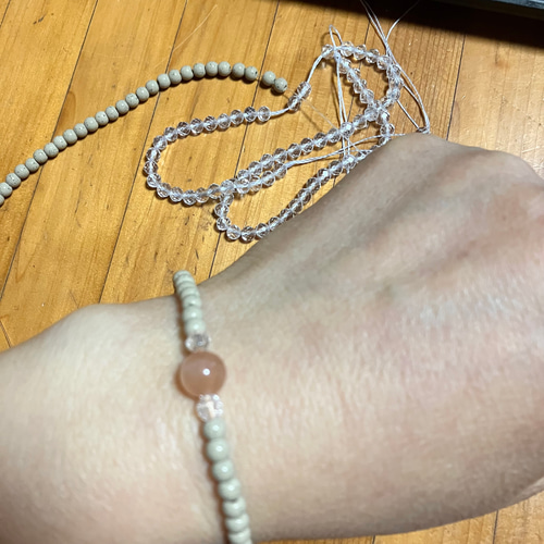 北投石4mm珠のブレスレット✨ ブラジル産32面カット水晶にルチル