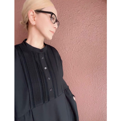 RATA❤️兩種顏色可選❤️一件式設計❤️優雅休閒的成人連身裙❤️褶襉和蓬鬆袖子❤️適合日常穿著和特殊場合❤️ 第4張的照片