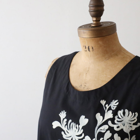 母の日ＳＡＬＥ　手描きART　和画衣　国花　菊花　縁起物　ワンピース　ゆったり　ジャンパースカート　B82A 4枚目の画像