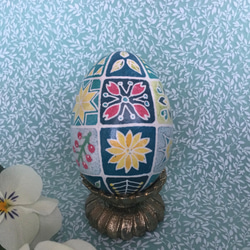 イースターエッグ(PYSANKY)  本物の卵です(๑˃̵ᴗ˂̵) 1枚目の画像