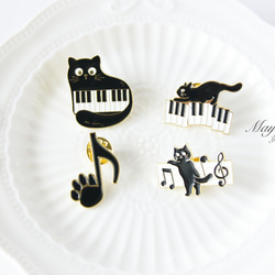 『猫と音楽シリーズ〜丸い目の猫とピアノのブローチ』 8枚目の画像