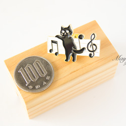 『猫と音楽シリーズ〜音楽に合わせて踊る猫のブローチ』 6枚目の画像