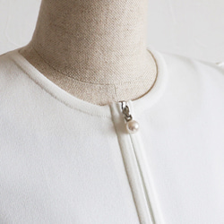 [抗皺◎]珍珠拉鍊針織外套[白色] 第5張的照片