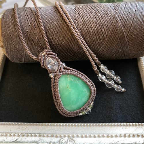 クリソプレーズ マクラメ編みネックレス・マクラメネックレス