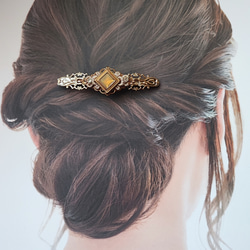 ゴールド色透かしとスクエアカボションのバレッタ 6枚目の画像