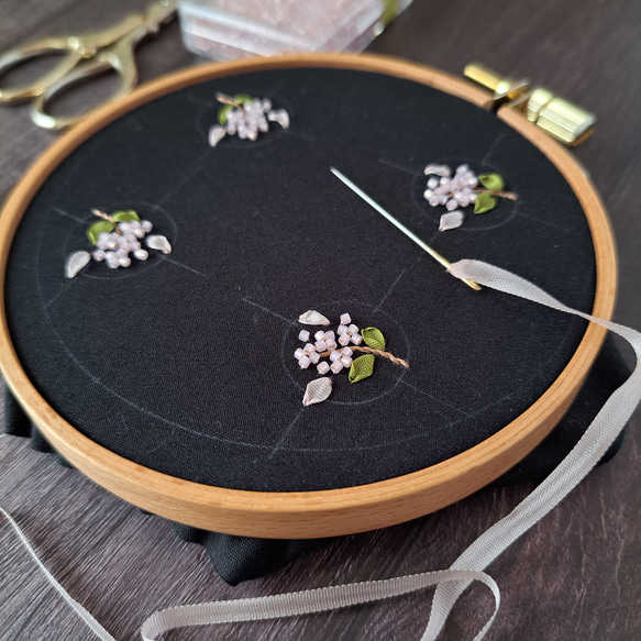 優美な女性に　桜刺繍　イヤリング/ピアス　花明り 14枚目の画像